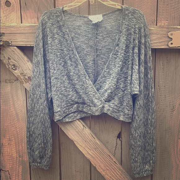 Sadie & Sage Sweaters - Sadie and Sage Gray open front pull over sweater